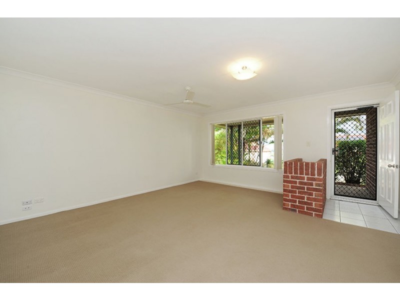 2 Hans Street, Caloundra West QLD 4551