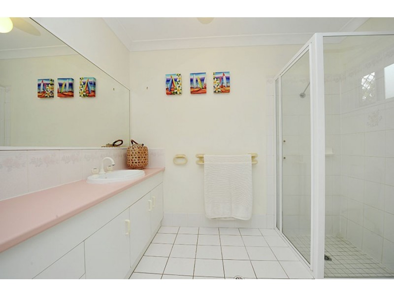 2 Hans Street, Caloundra West QLD 4551