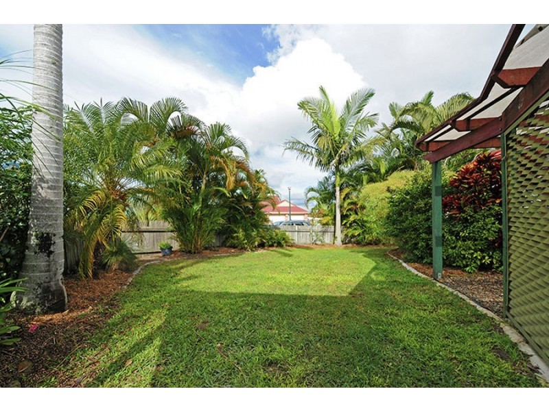 2 Hans Street, Caloundra West QLD 4551