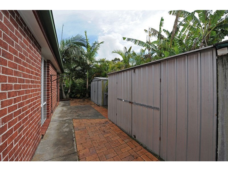 2 Hans Street, Caloundra West QLD 4551