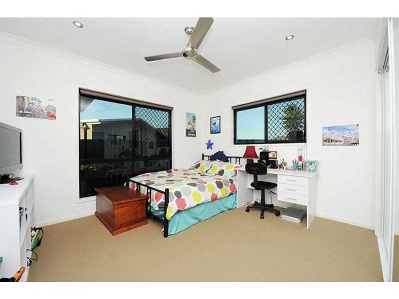24 Nebo Street, Caloundra West QLD 4551