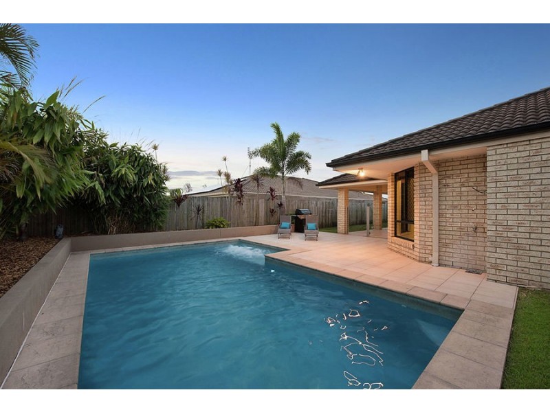 5 Birrobeen Street, Little Mountain QLD 4551