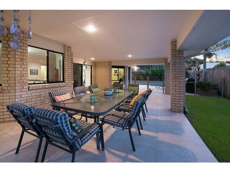 5 Birrobeen Street, Little Mountain QLD 4551