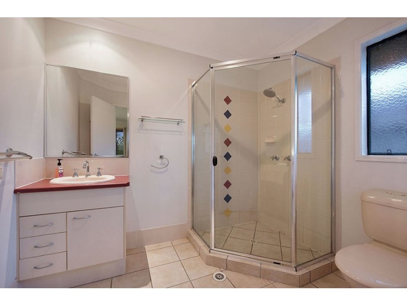 5 Birrobeen Street, Little Mountain QLD 4551