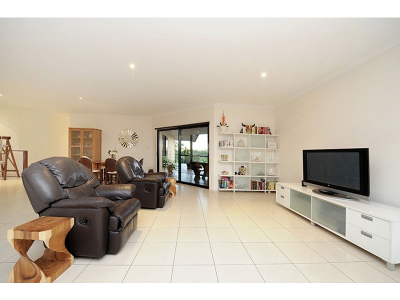 32 Grey Gum Drive, Little Mountain QLD 4551