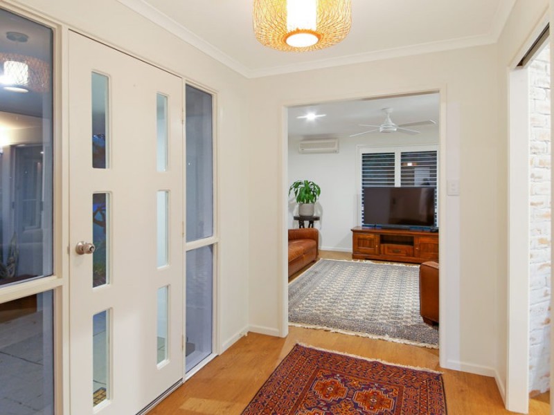 16 Ironbark  Road, Little Mountain QLD 4551