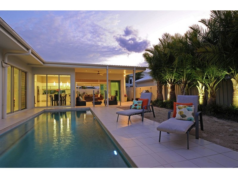 37 Westholme Circuit, Pelican Waters QLD 4551