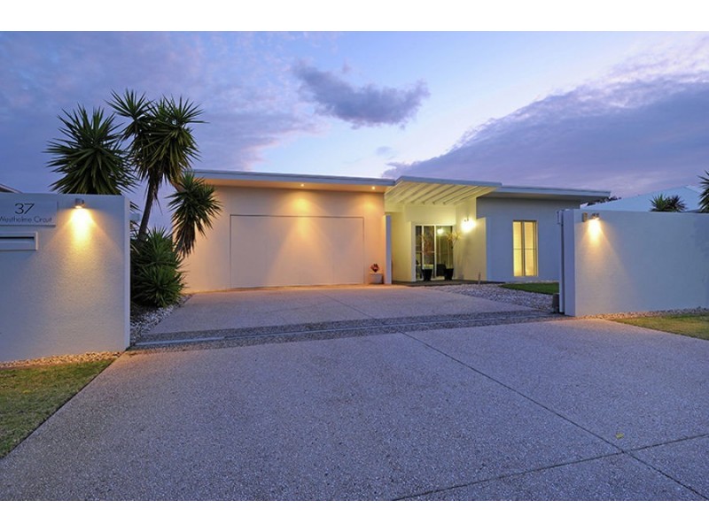 37 Westholme Circuit, Pelican Waters QLD 4551