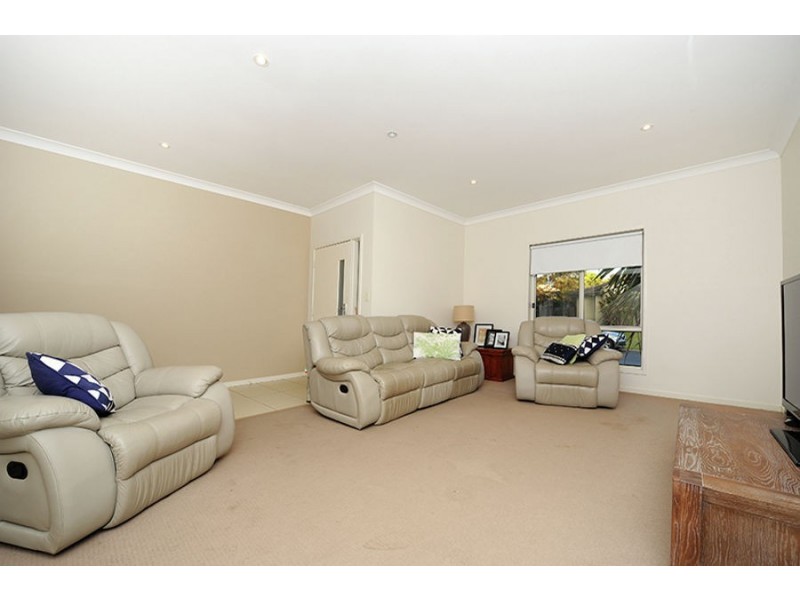 4 Park Hollow Mews, Little Mountain QLD 4551