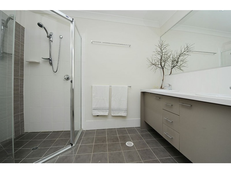 4 Park Hollow Mews, Little Mountain QLD 4551