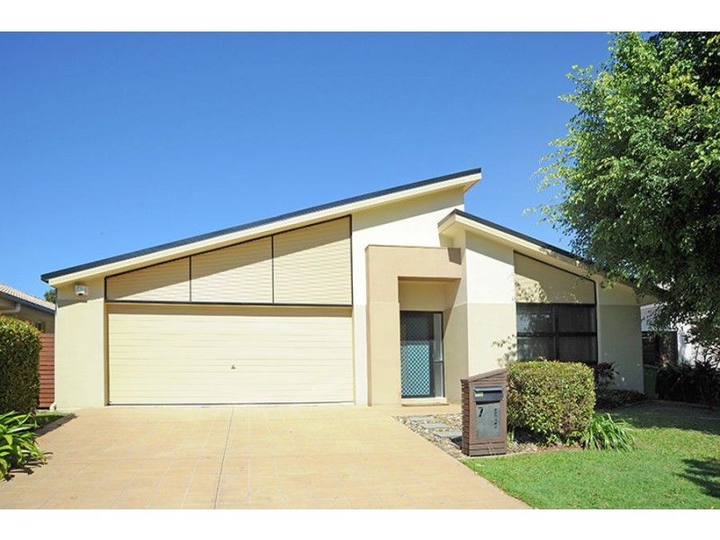 7 Liekefett Way, Little Mountain QLD 4551