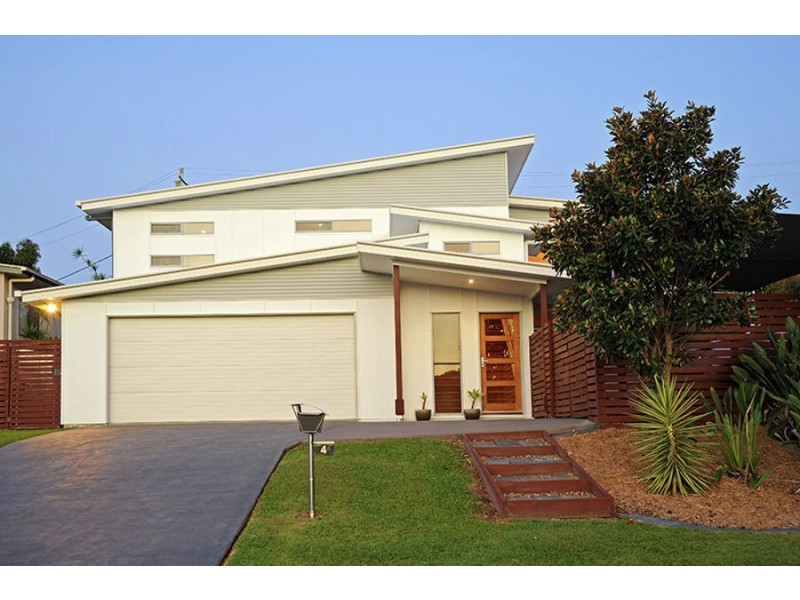 4 Cullen Drive, Little Mountain QLD 4551