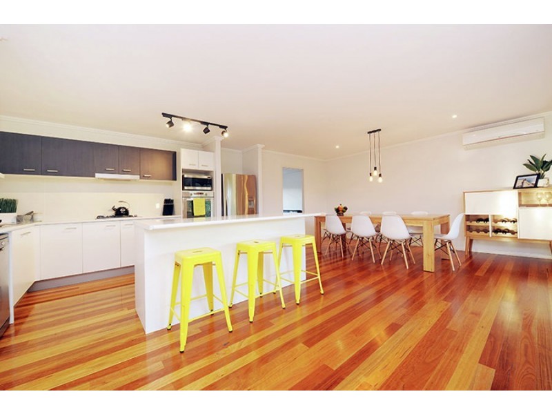 4 Cullen Drive, Little Mountain QLD 4551