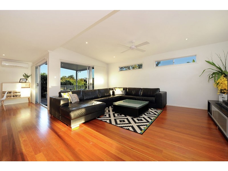4 Cullen Drive, Little Mountain QLD 4551
