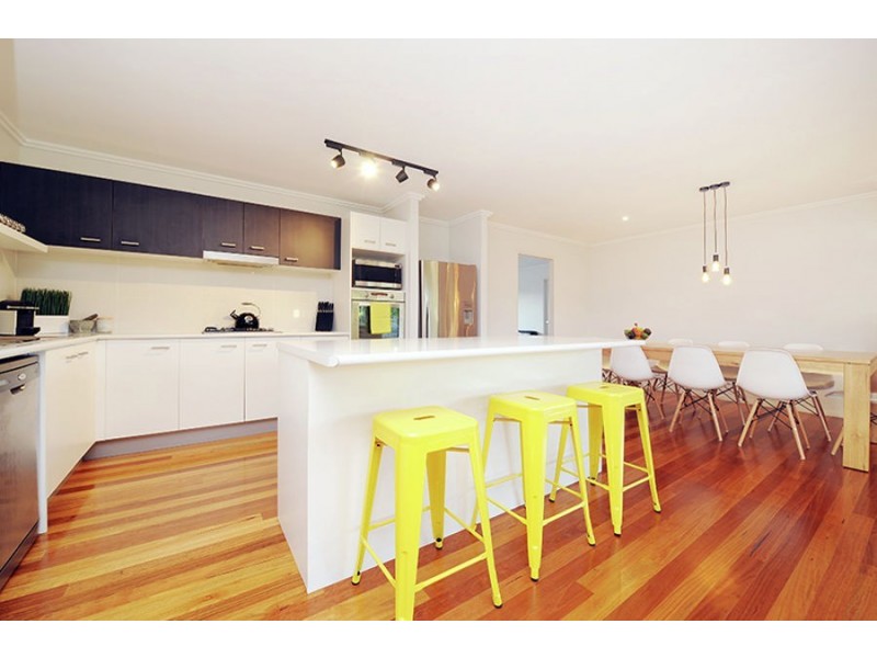 4 Cullen Drive, Little Mountain QLD 4551