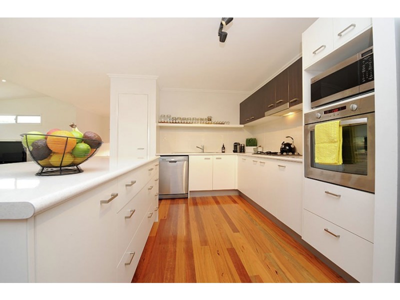 4 Cullen Drive, Little Mountain QLD 4551