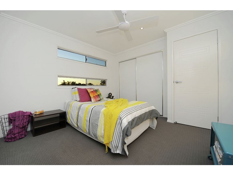 4 Cullen Drive, Little Mountain QLD 4551