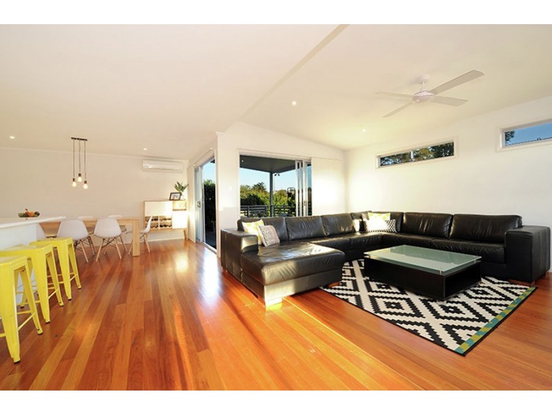 4 Cullen Drive, Little Mountain QLD 4551