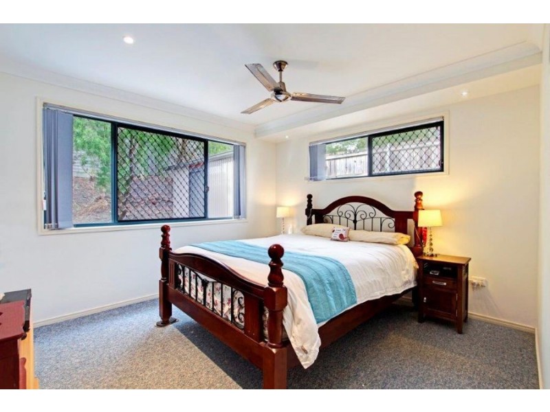 9 The Parkway, Aroona QLD 4551