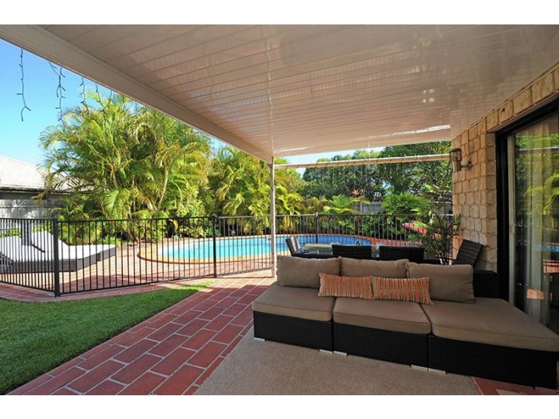 56 Kalowendha Avenue, Pelican Waters QLD 4551