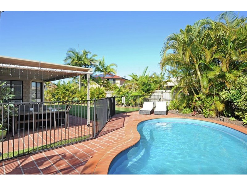 56 Kalowendha Avenue, Pelican Waters QLD 4551