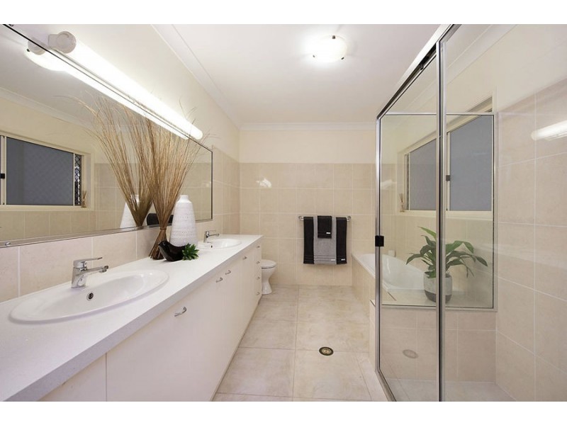 49 Koala Ct, Little Mountain QLD 4551