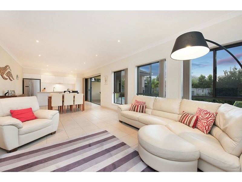 12 Pebbly Creek Crescent, Little Mountain QLD 4551