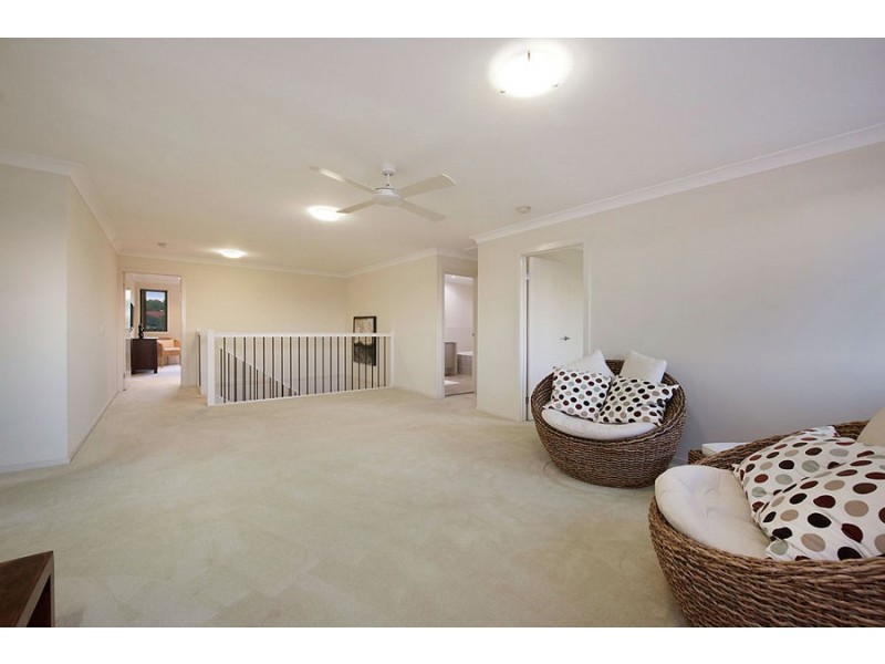 12 Pebbly Creek Crescent, Little Mountain QLD 4551