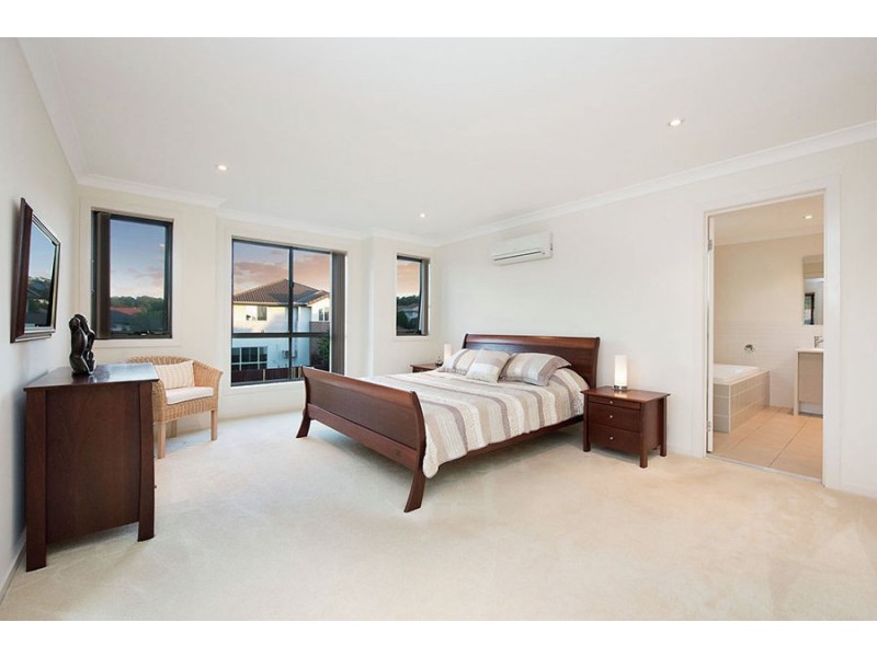 12 Pebbly Creek Crescent, Little Mountain QLD 4551