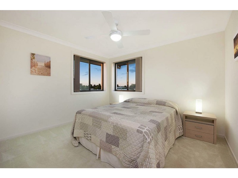 12 Pebbly Creek Crescent, Little Mountain QLD 4551