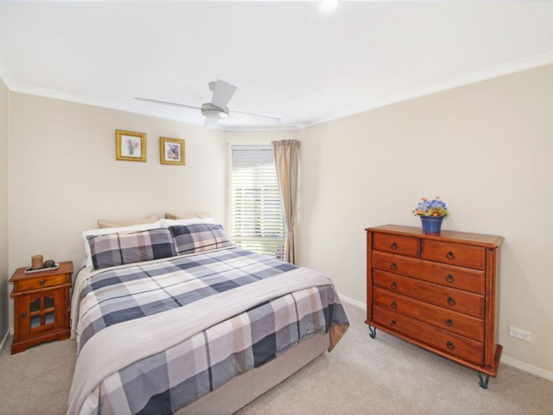 6 Pinewood Street, Little Mountain QLD 4551
