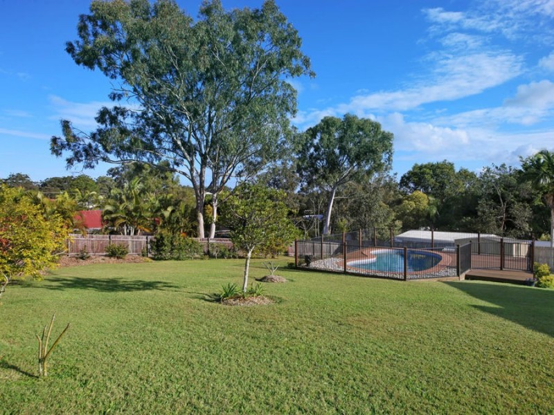 6 Pinewood Street, Little Mountain QLD 4551