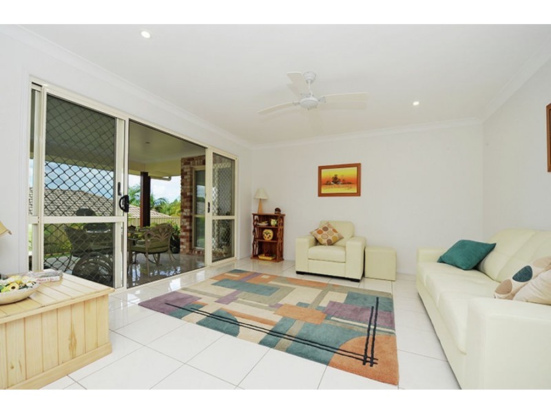 37 High Park Crescent, Little Mountain QLD 4551