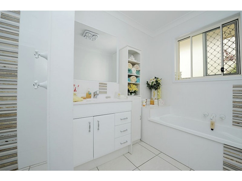 37 High Park Crescent, Little Mountain QLD 4551