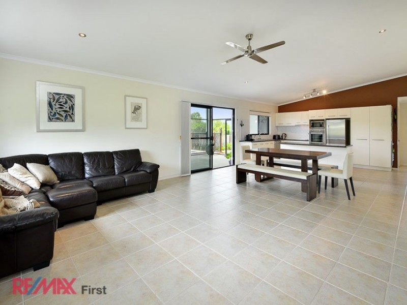 18 O’Reilly Drive, Caloundra West QLD 4551