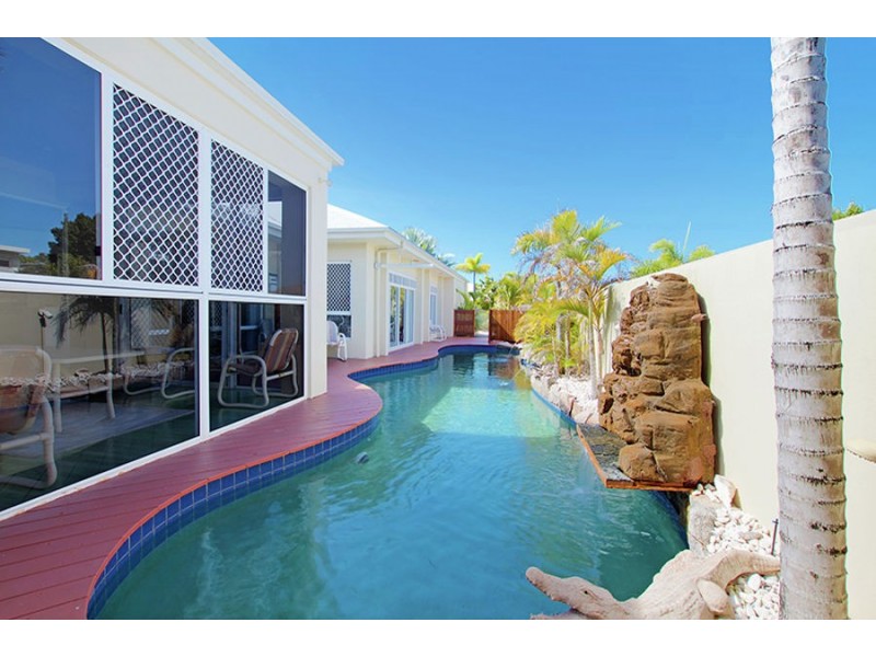 17 Hartley Crescent, Pelican Waters QLD 4551