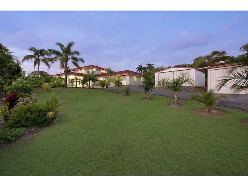 1 Pinewood Street, Little Mountain QLD 4551