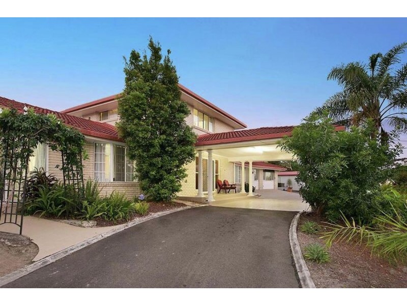 1 Pinewood Street, Little Mountain QLD 4551