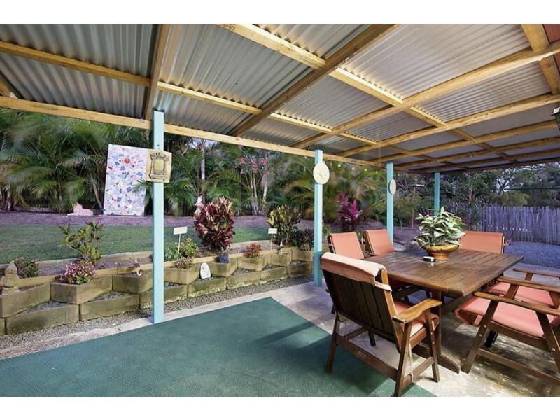 1 Pinewood Street, Little Mountain QLD 4551