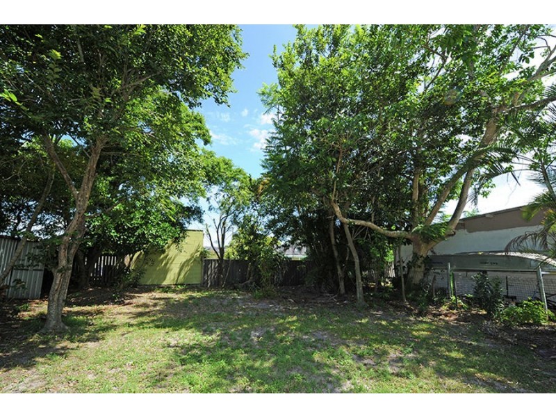 123 Coronation Avenue, Golden Beach QLD 4551