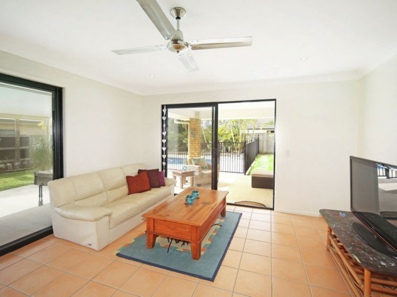 7 Ivadale Boulevard, Little Mountain QLD 4551