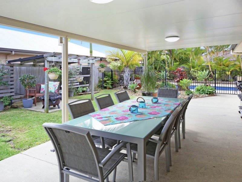 7 Ivadale Boulevard, Little Mountain QLD 4551