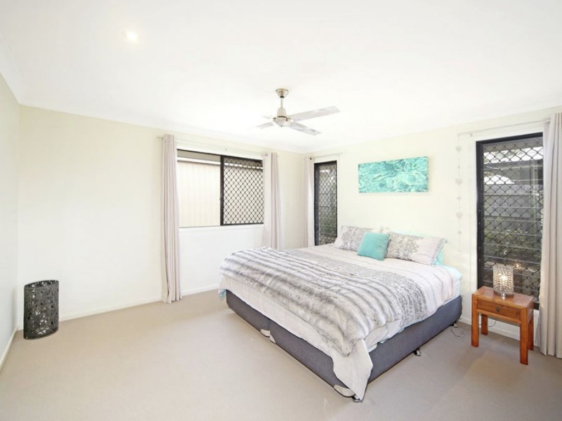 7 Ivadale Boulevard, Little Mountain QLD 4551