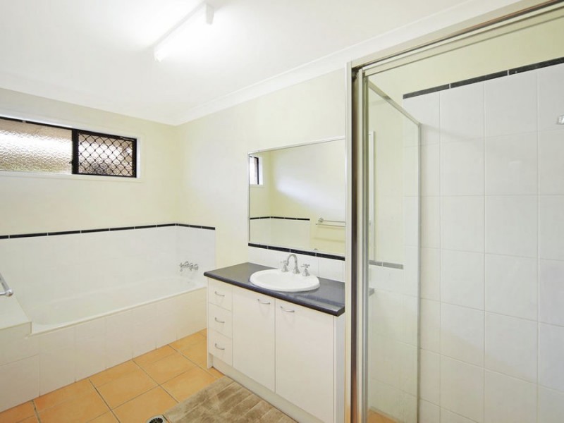 7 Ivadale Boulevard, Little Mountain QLD 4551