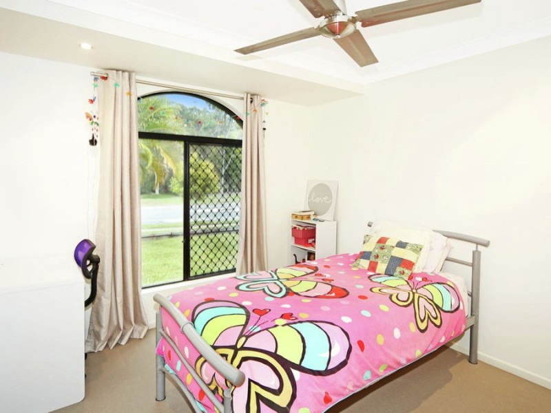 7 Ivadale Boulevard, Little Mountain QLD 4551