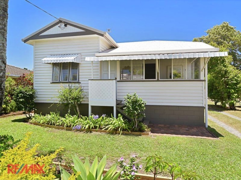 8 Palmer Avenue, Golden Beach QLD 4551