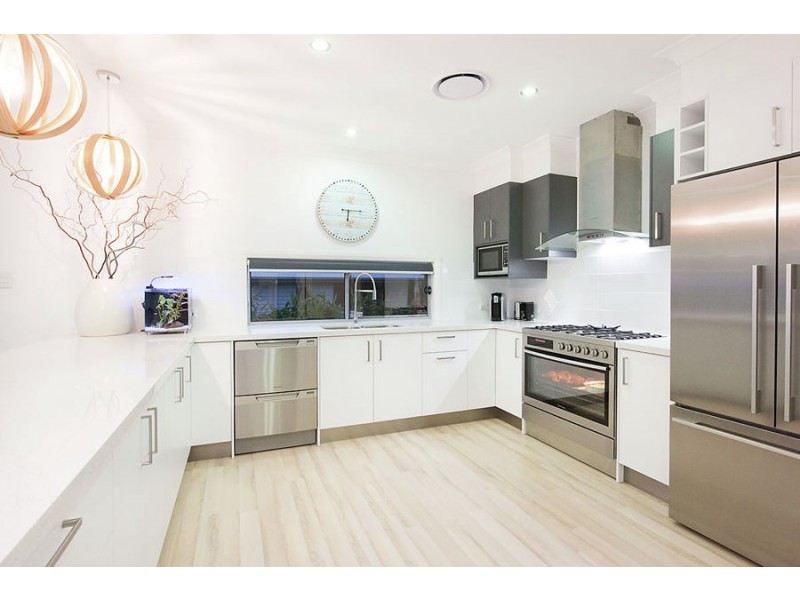 3 Warren Court, Aroona QLD 4551