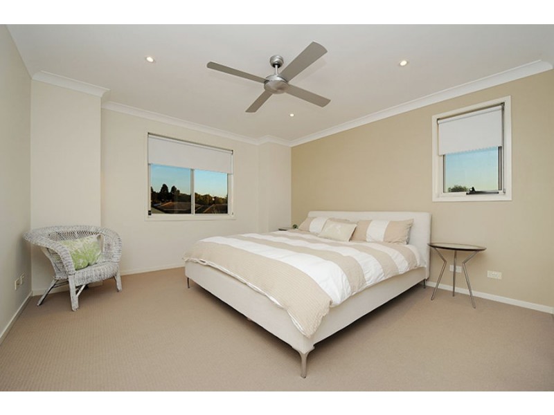4 Park Hollow Mews, Little Mountain QLD 4551