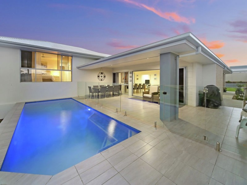 4 Alexander Street, Aroona QLD 4551