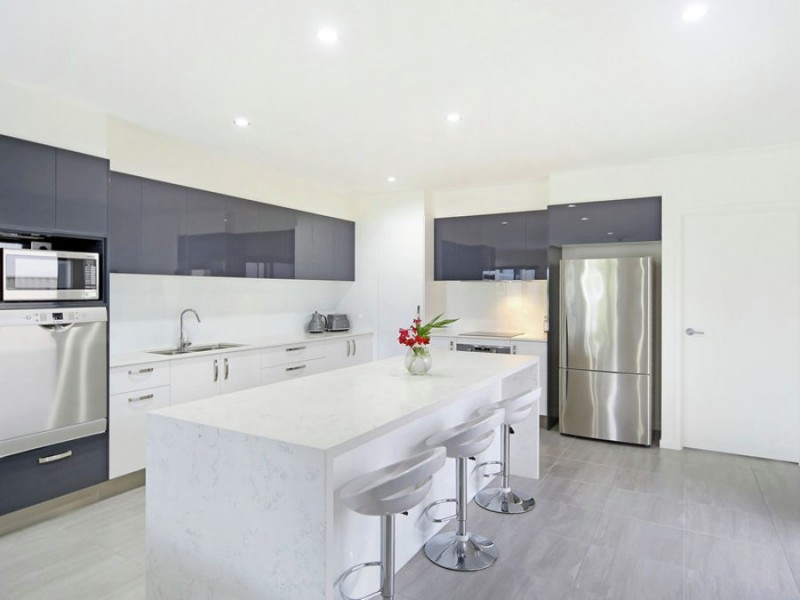 4 Alexander Street, Aroona QLD 4551